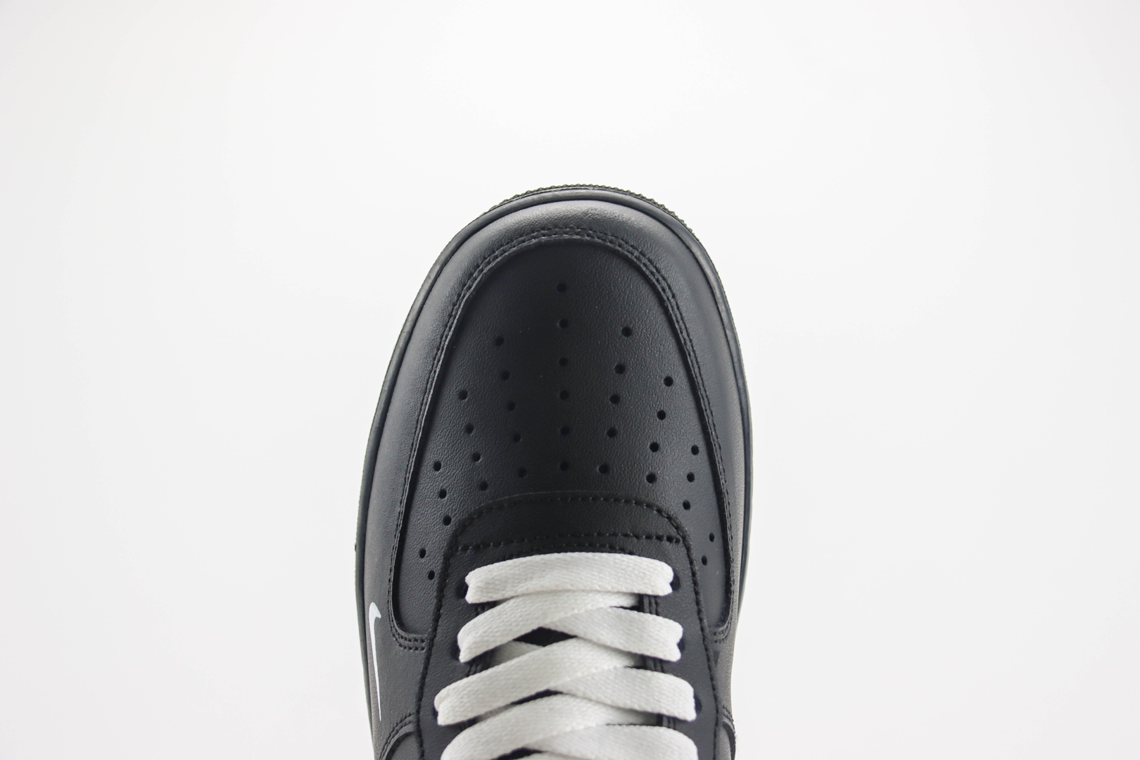 耐克Nike Air Force 1纯原版本空军一号AF1黑色闪银勾休闲板鞋 莆田天花板AF1 货号：CW2288-023