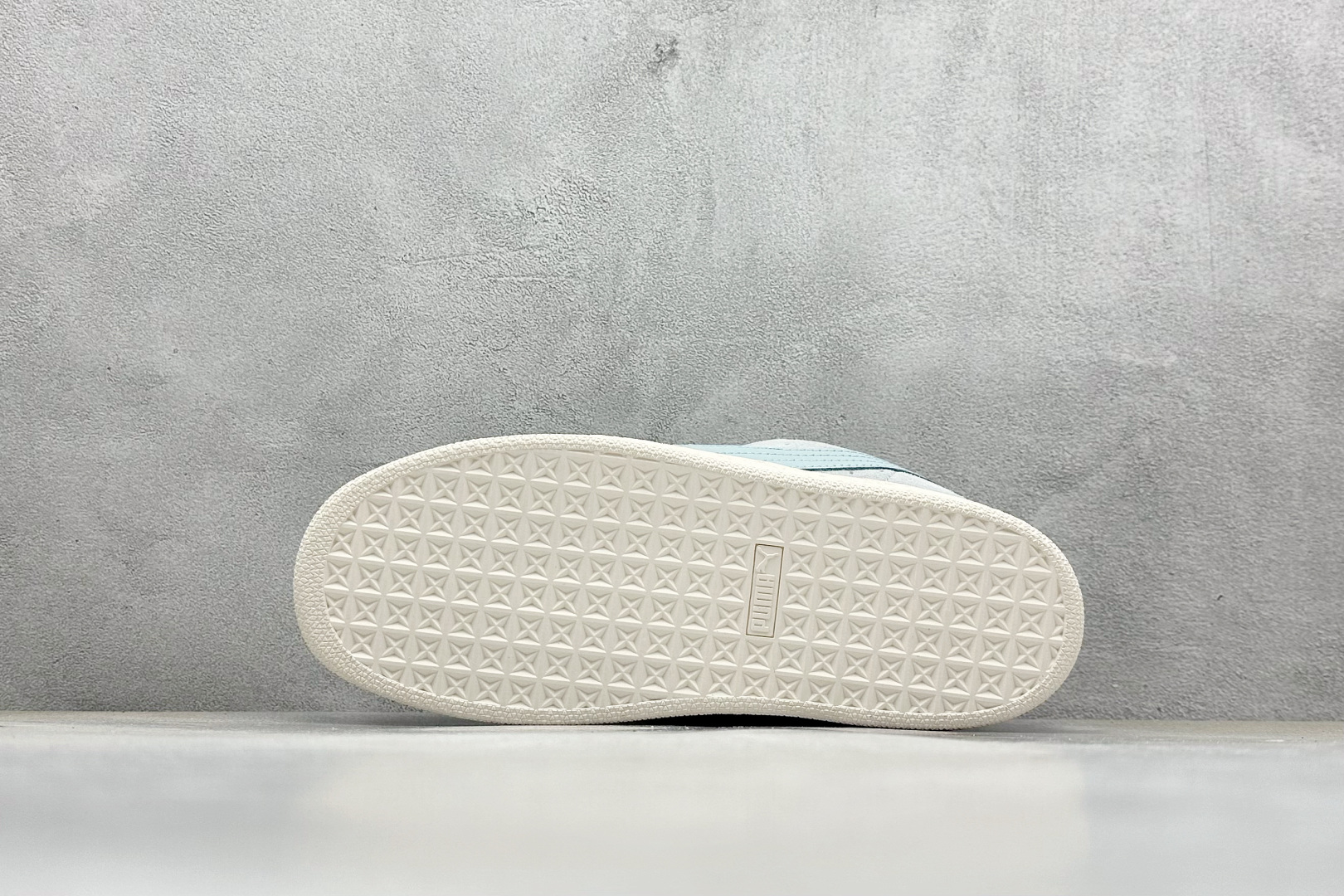 彪马Puma Suede XL纯原版本浅蓝色金标防滑低帮板鞋 莆田复刻鞋货源 货号：395205-10