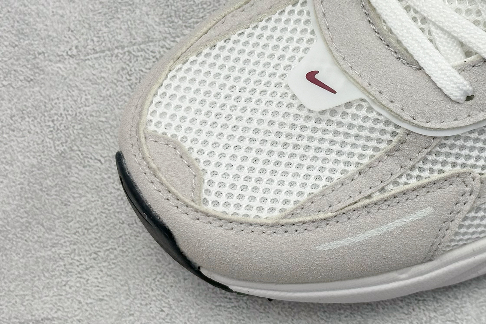 耐克Nike V2K Runtekk纯原版本白灰红减震复古跑鞋 莆田耐克批发 货号：HQ3500-100